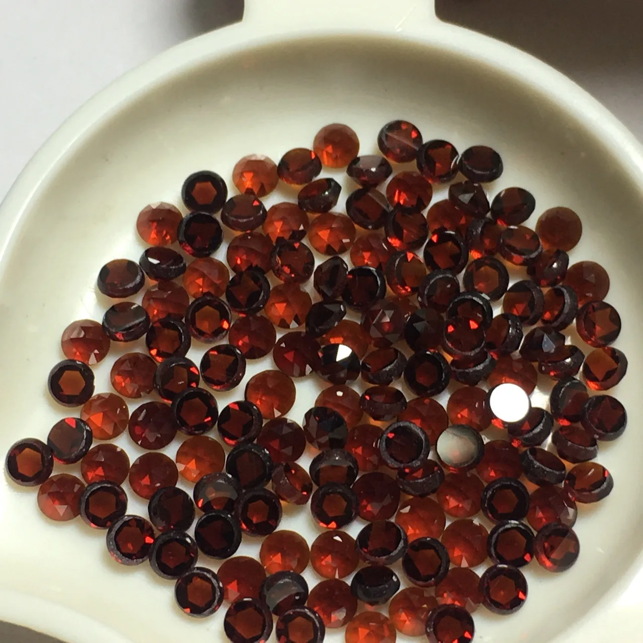 Factory Wholesale 100% Real Natural Half Round Flat Bottom Rose Cut Red Garnet Gemstone Loose Gems Diy Material for Jewelry