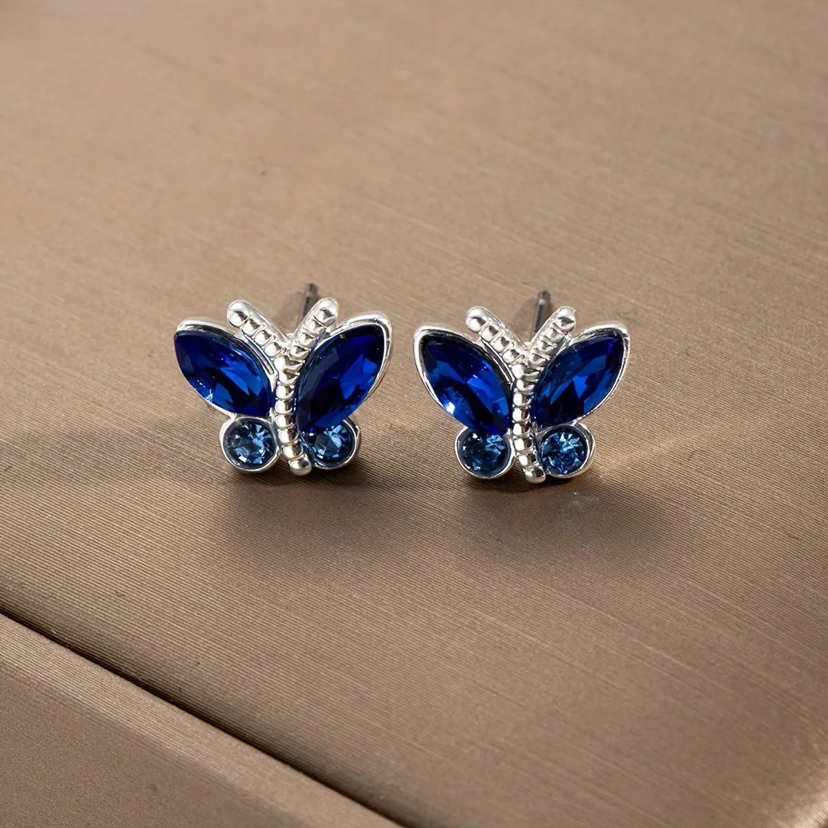 Luxury Fashion Trend Inlaid Blue Zircon Butterfly Shape Earrings for Women Elegant Simple Creative Anniversary Gift Jewelry