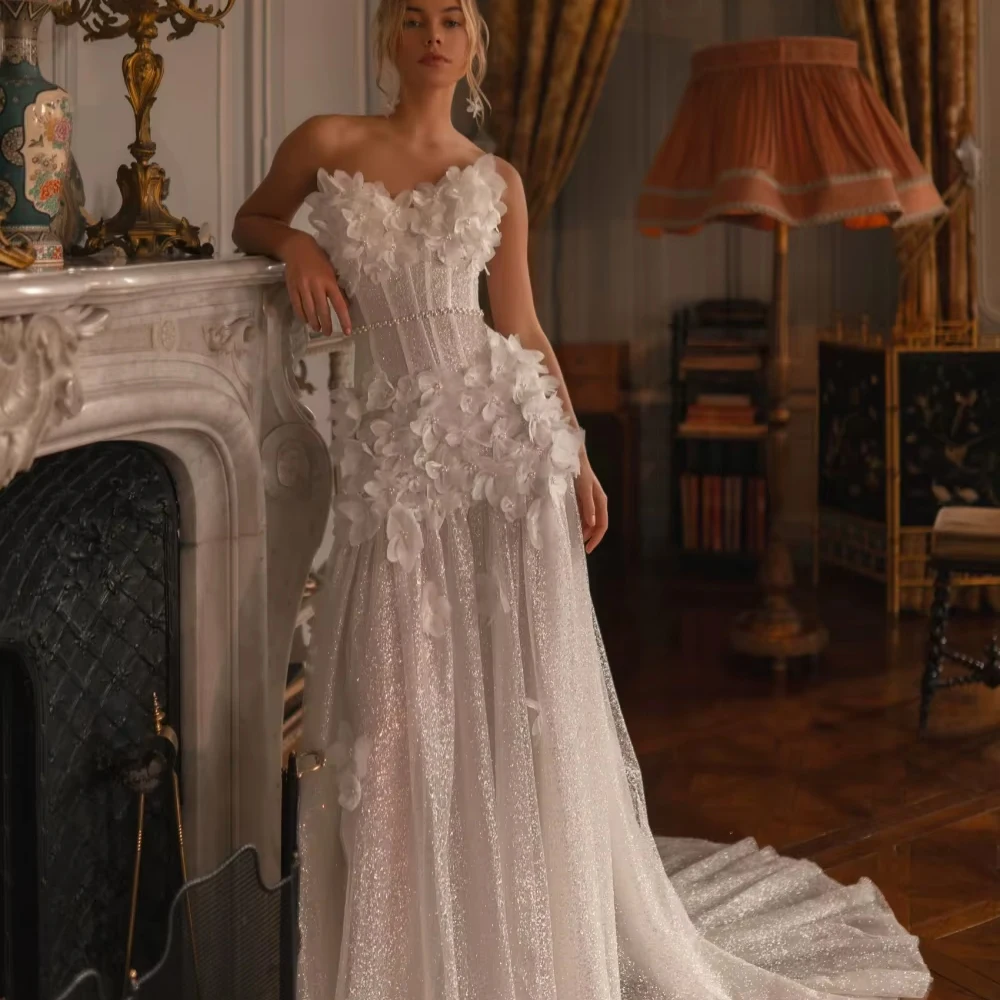 Aangepaste glitter 3D bloemen trouwjurk voor vrouw bruid elegante dromerige strapless bruidsjurk 2026 mouwloze bruidsjurk