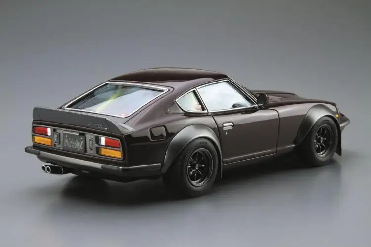 Aoshima 05844 Statisches zusammengebautes Automodellspielzeug im Maßstab 1:24 für Nissan S30 Fairlady Z Aero Custom 1975 Automodellbausatz