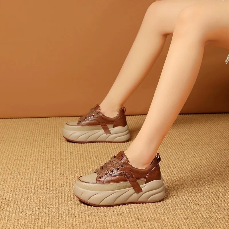 Autumn Thick Soled Sports Shoes for Women 2024 Fashion Platform Increase Sneakers Female Lace Up Casual Style Vulcanized Shoes