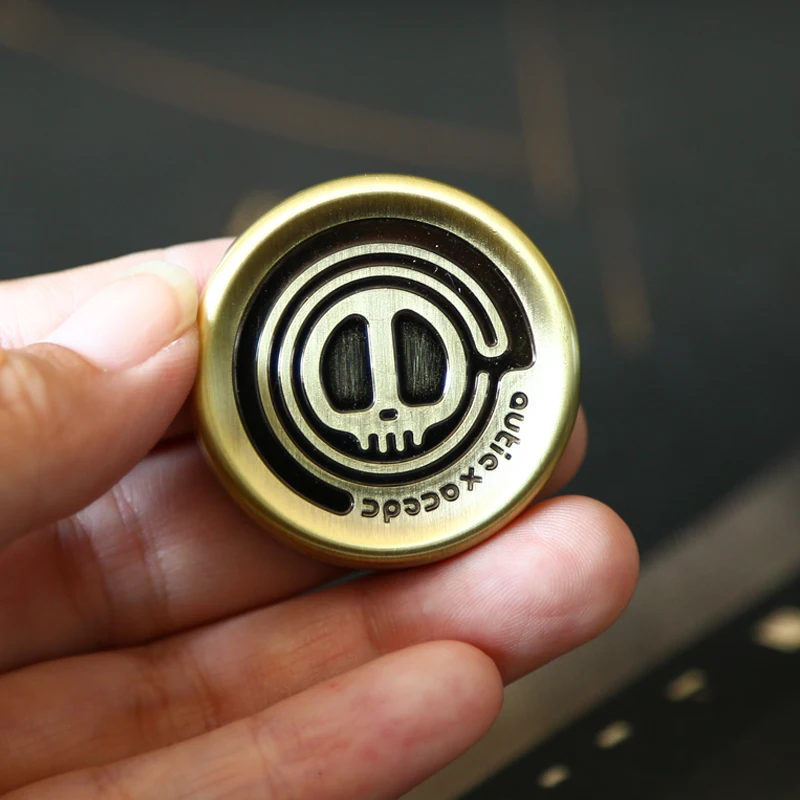 Metall EDC Stress Relief Spielzeug Magnetische Zappeln Münzen Erwachsene EDC Sensorischen Spielzeug für Autismus Teufel Milch Kappe Stress Spinner Erwachsene Geschenk – Detail 2