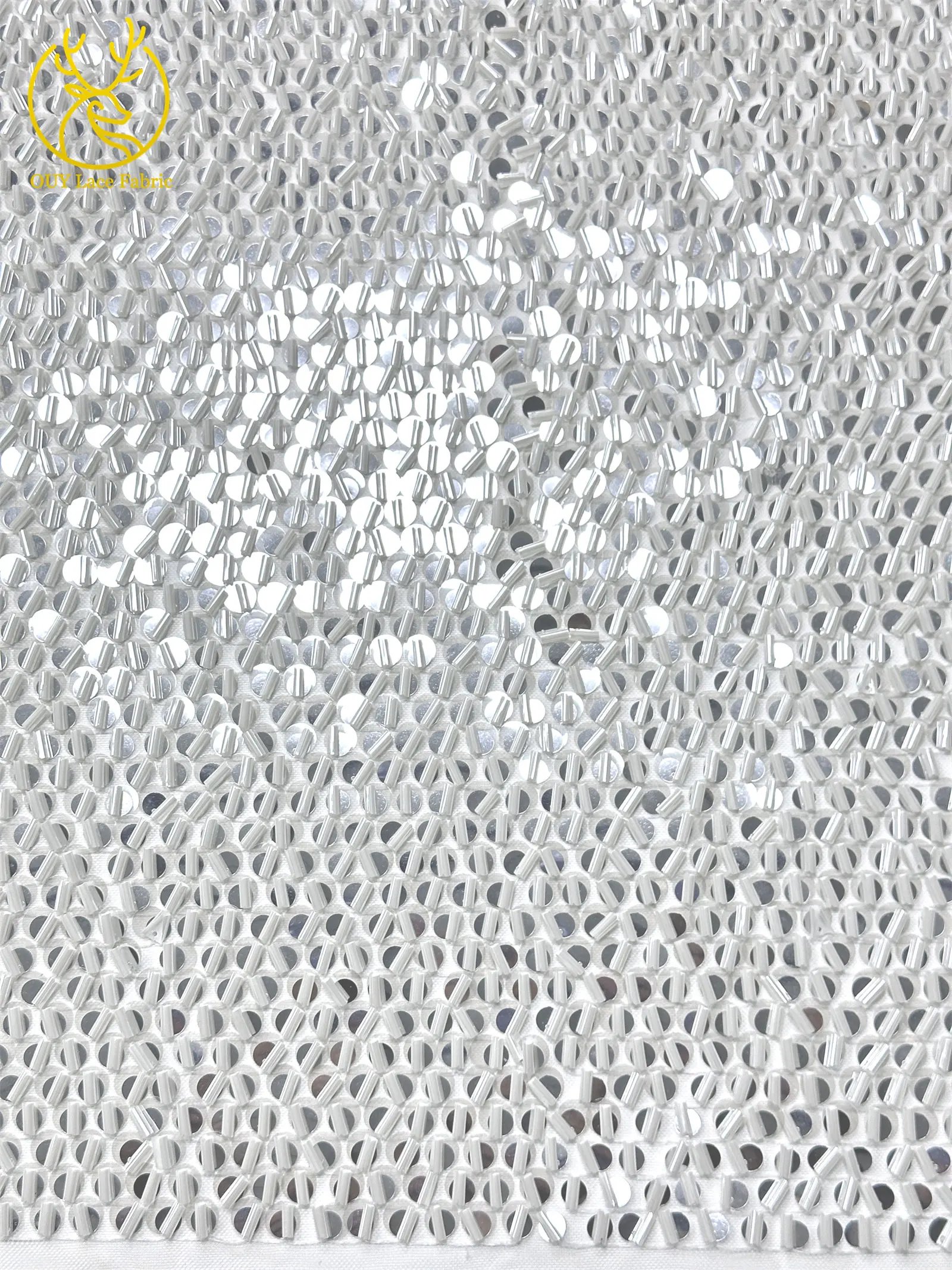 Neues Design Französischer gerollter Pailletten-Spitzenstoff 2026 Hochwertige afrikanische Tüllspitze Nigeria Pailletten-Spitzenstoff für Hochzeitskleider – Detail 9