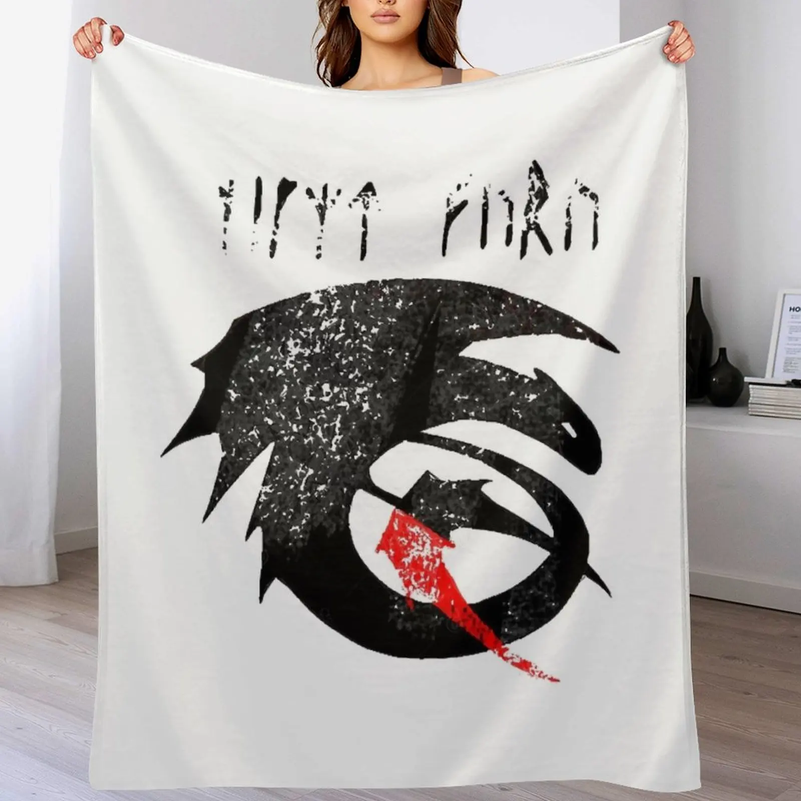 

HTTYD Strike Class Symbol Throw Blanket Durable Warm Blanket for Daily Home Use