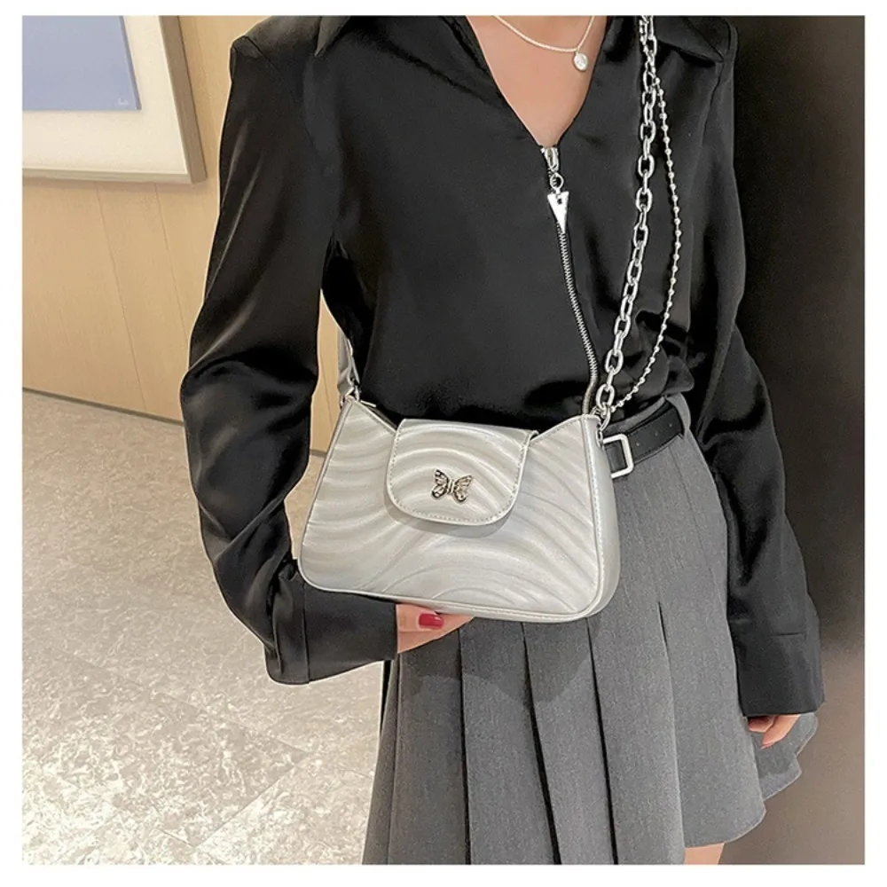 Vintage PU Leather Korean Armpit Bag Fashion Butterfly Decor Ladies Shoulder Bag Y2K Solid Color Underarm Bag Zip Purses Handbag