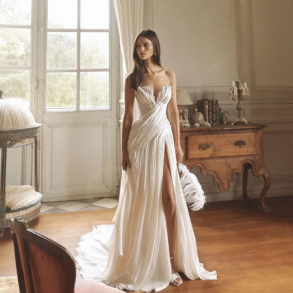 

Pleated Split Wedding Dresses 2026 Strapless A-Line Backless Ivory Shiny Elegant Bridal Gowns Vestido De Noiva Civil Customized