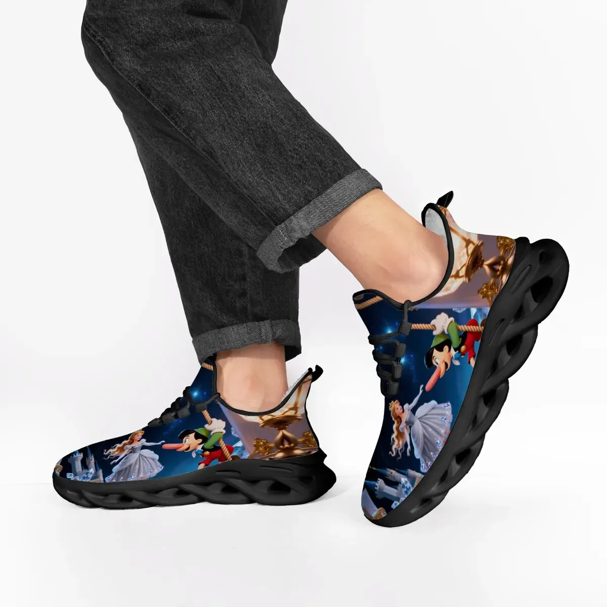 كارتون الوالدين والطفل سلسلة ديزني ميكي ماوس نمط تصميم تحلق المنسوجة خفيفة الوزن الدانتيل متابعة بالإضافة إلى حجم الأحذية الرياضية عارضة