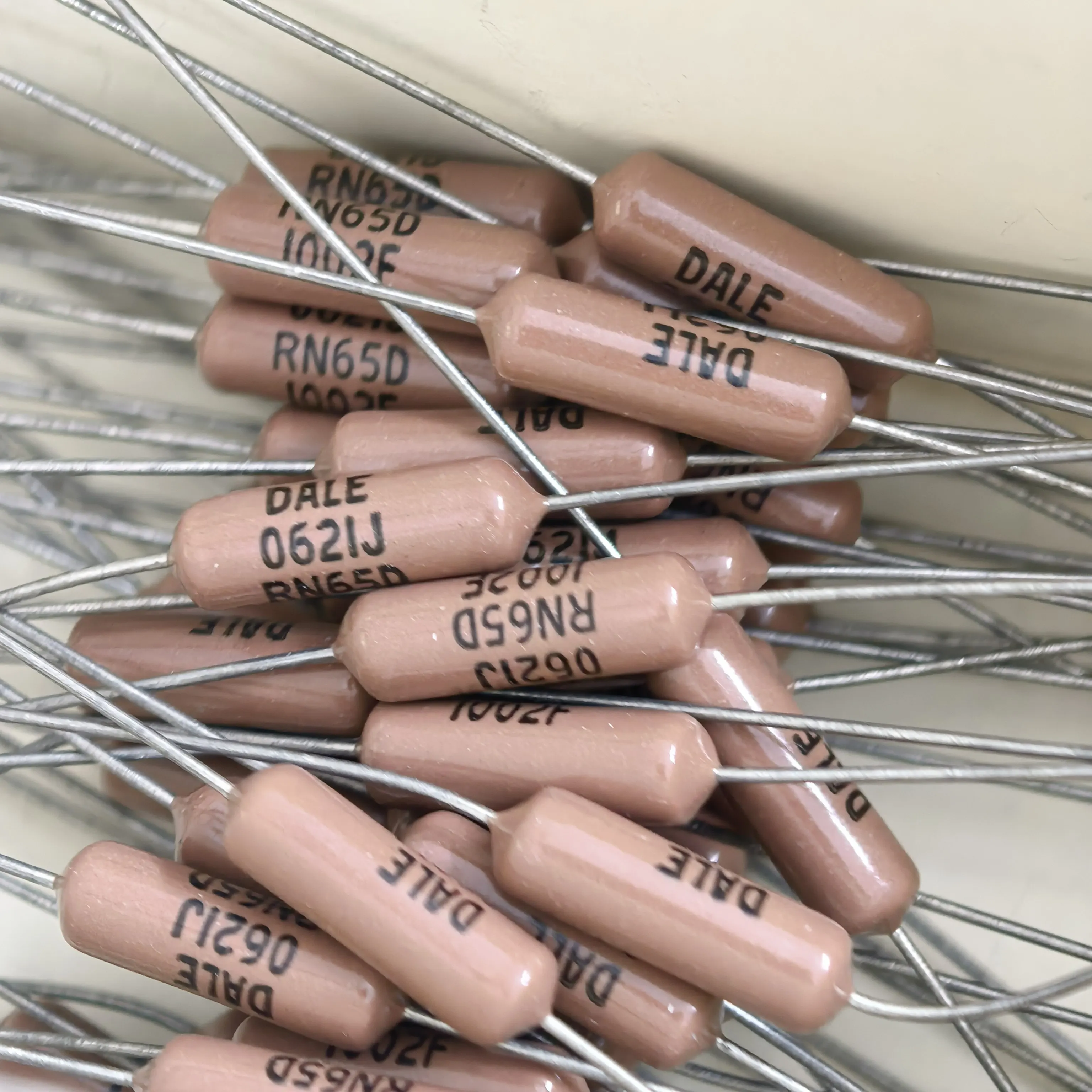 

10 шт./RN65D1002FB14 2W 10K 1% высокотемпературный аудиорезистор