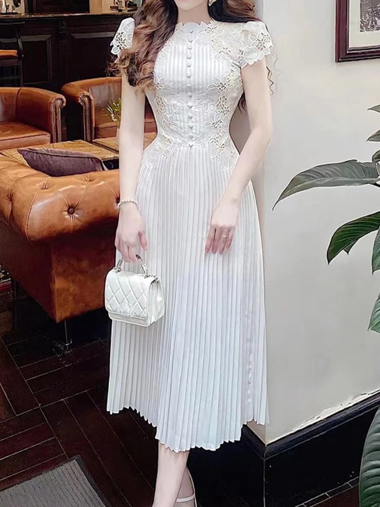 

Spring/Summer New In Lace Embroidery Pleated A-line Women Dress French Niche Design High Waist Vintage Evening Dress Going Out