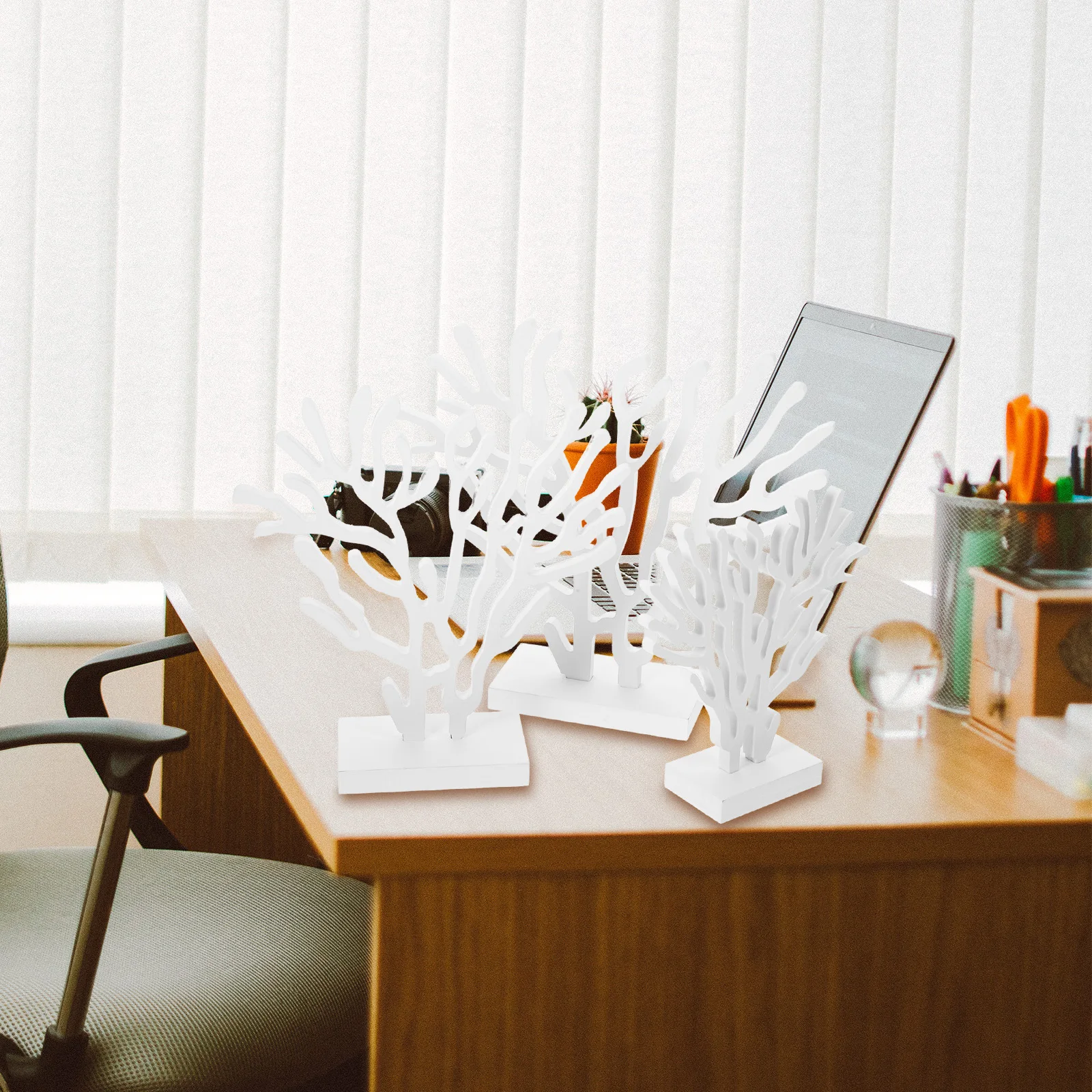 

3Pcs Wood Coral Coastal Decorations Mediterranean Style Tabletop Ornament Wood Craft Ocean Themed Home Decor Desktop Decor