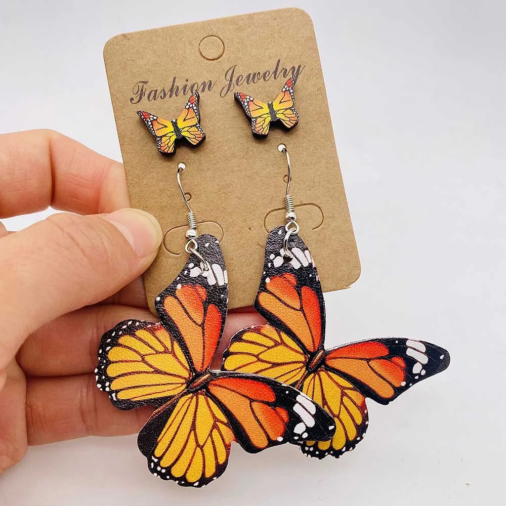 New Fashion Butterfly Leather Earrings Colorful Butterfly Printing Leather Earrings and Wooden Ear Studs Set for Women Jewelry