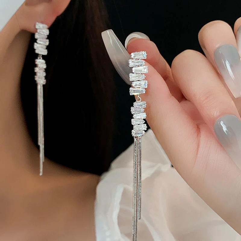 New Fashion Shiny Silver Color Long Zircon Tassel Earrings for Women Advanced Sense Irregular Rectangle Crystal Earrings Jewelry