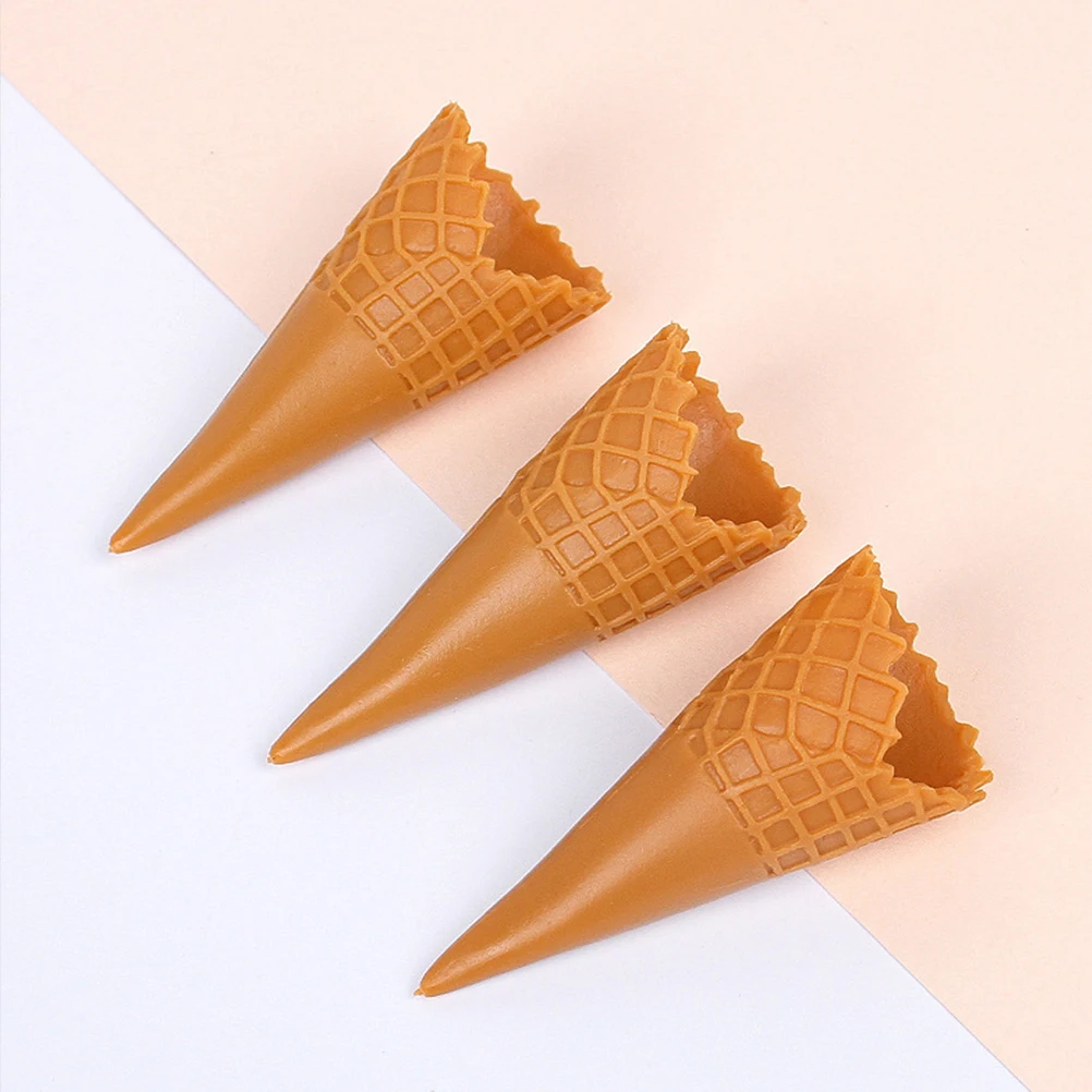 

15pcs Simulated Bottom Holder Mini Cone Decor DIY Craft Charms Fake Plastic Ice Cream Cones for House Photo Props Mini