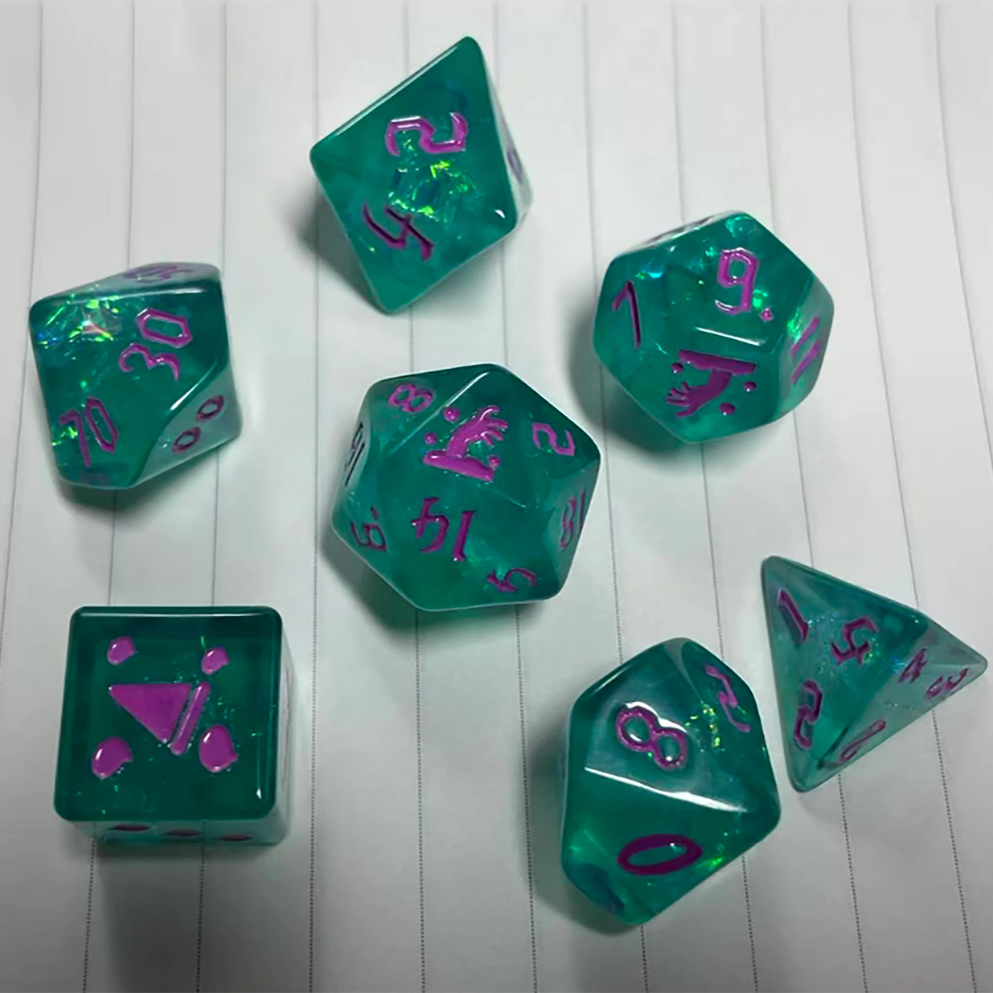 

7pcs DND Resin Dice Set Green Dice pink Word Multi-sided Polyhedral Dice for D&D Game COC Role Playing RPG D6~D20