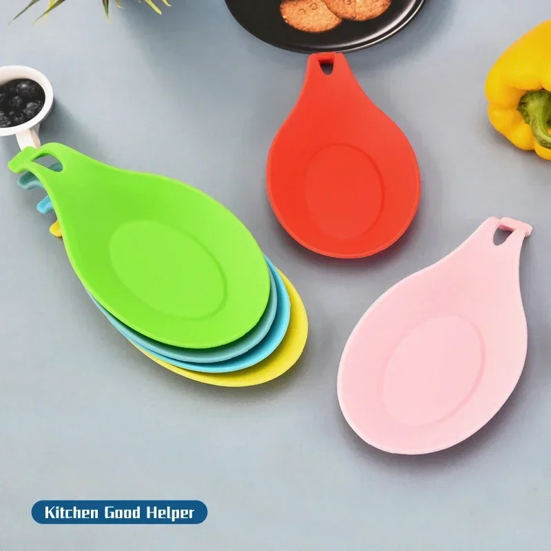 Silicone Spoon Holder Rest Pad Kitchen Utensils Spatula Eggbeater Heat Resistant Placemat Tray Insulation Mats Kitchen New