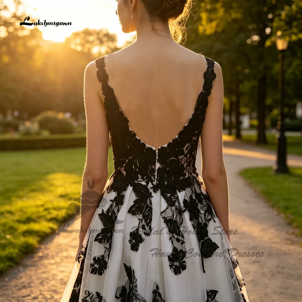 Lakshmigown Vintage Burgunderrote und Schwarze Hochzeitskleider 2026 Elegante Kirchenbrautkleider mit V-Ausschnitt, Perlenstickerei und Spitzenapplikationen nach Maß – Detail 5