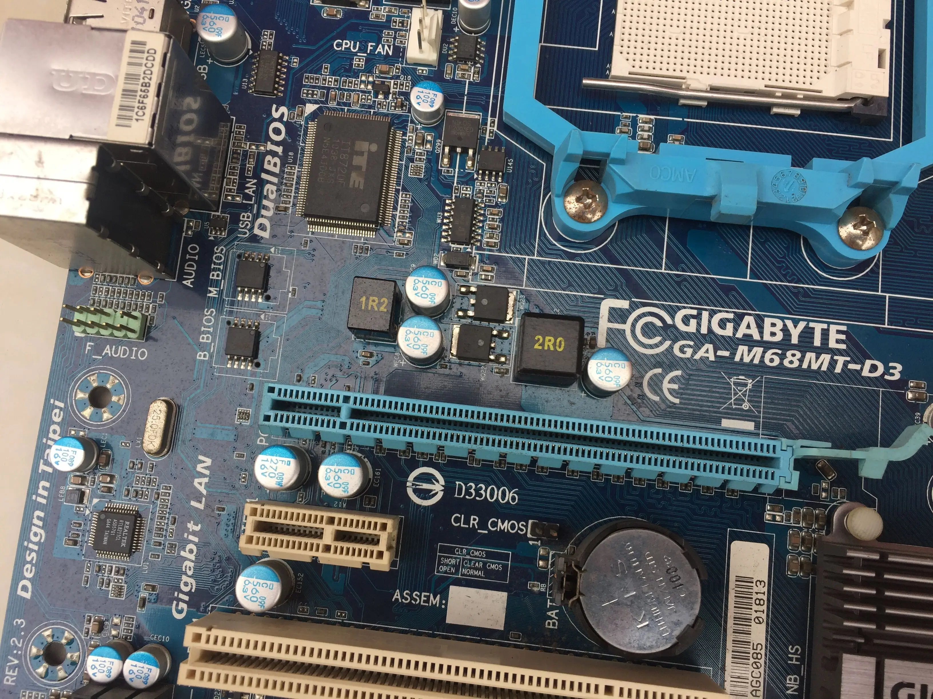 For Gigabyte GA-M68MT-D3 N68 Gigabyte main board AM3 DDR3 all solid state