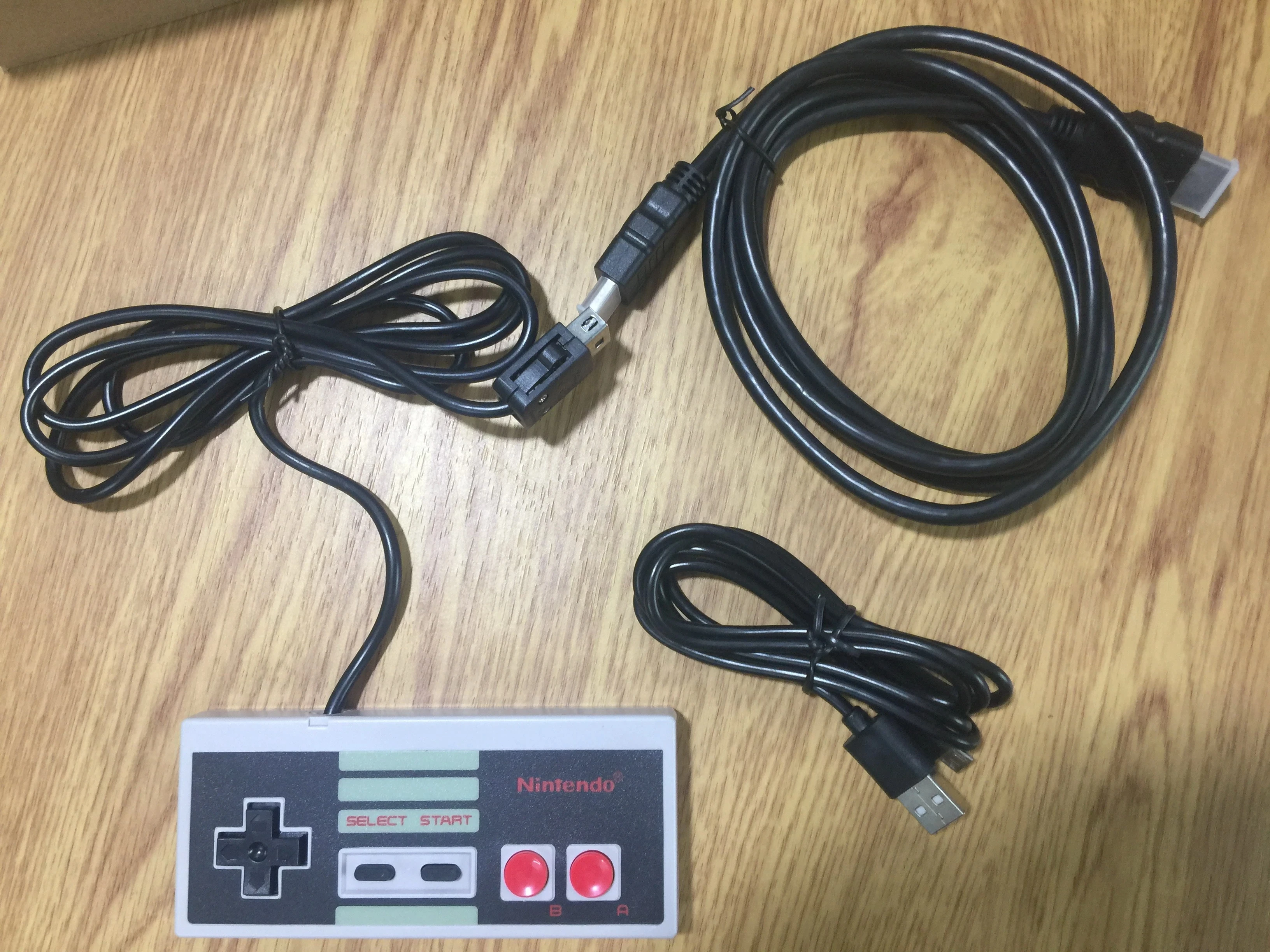 مخرج N-30 فائق الدقة لمشغل ألعاب الفيديو المحمول SNES Retro Classic يمكن حفظها ويمكن إضافة لعبة مدمجة 30 لعبة لوحة ألعاب