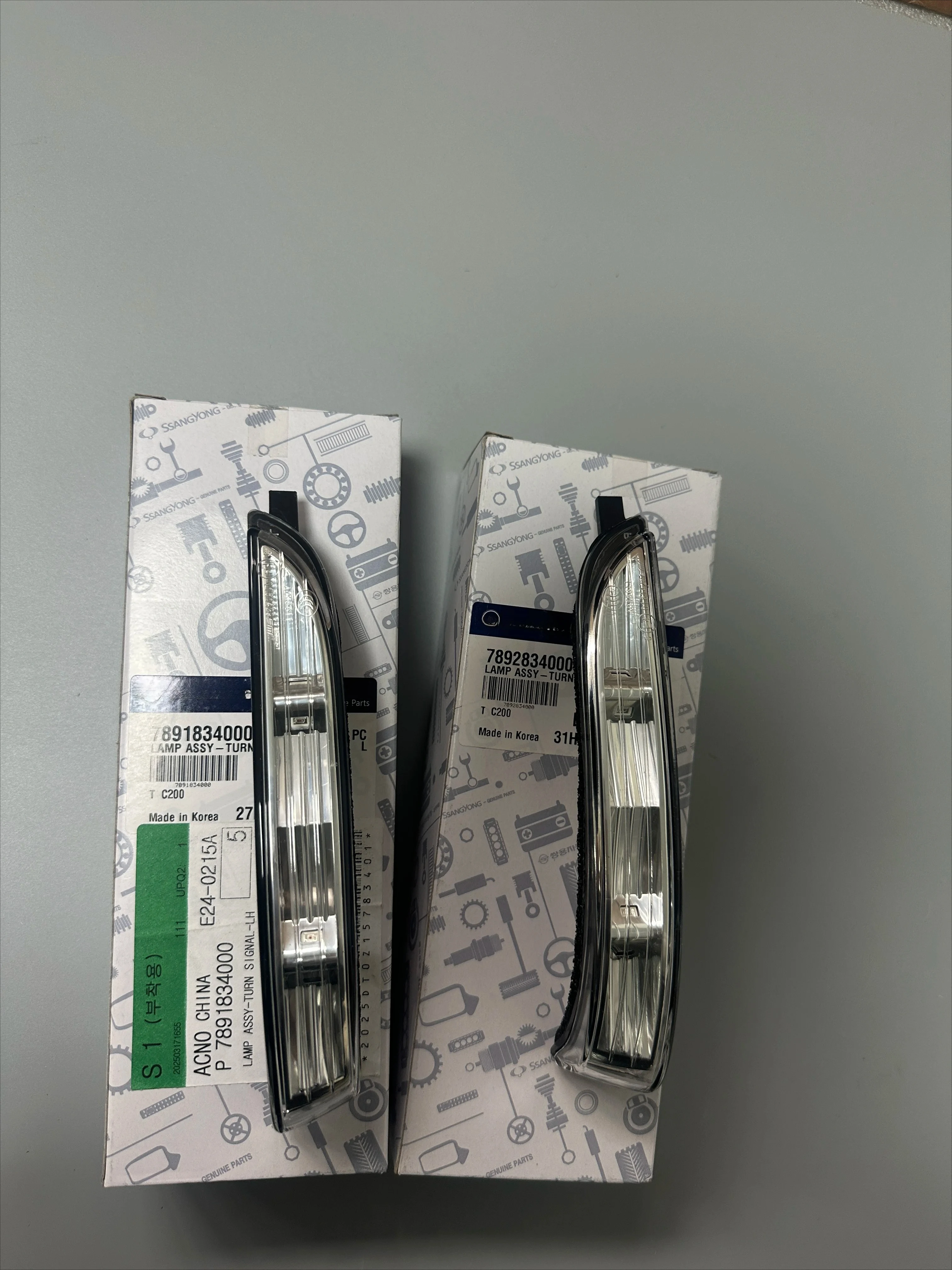 

Genuine Rearview Mirror Turning Light LH 7891834000 RH 7892834000 For Ssangyong Korando C