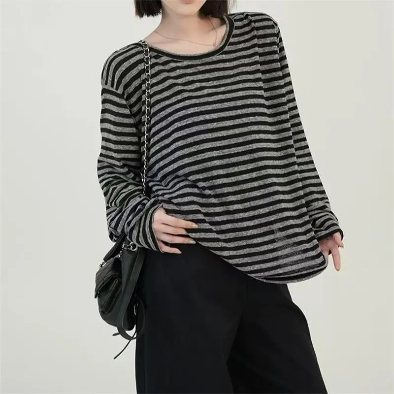 Herbst Frauen Harajuku Gestreiften T-shirt Lange Hülse O-ansatz Casual Oversize Top Femme Streetwear Schwarz Grau Lose Straße Tops Y2K – Detail 7