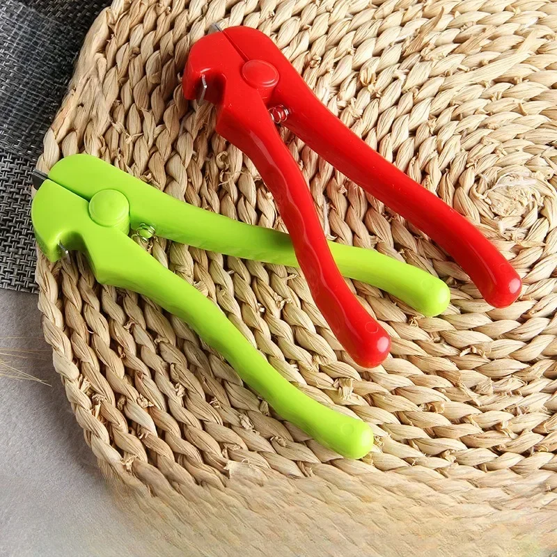 Bottle opener Oyster shell opener Multi-functional blood clamps shellfish clamps Seafood opener Portable