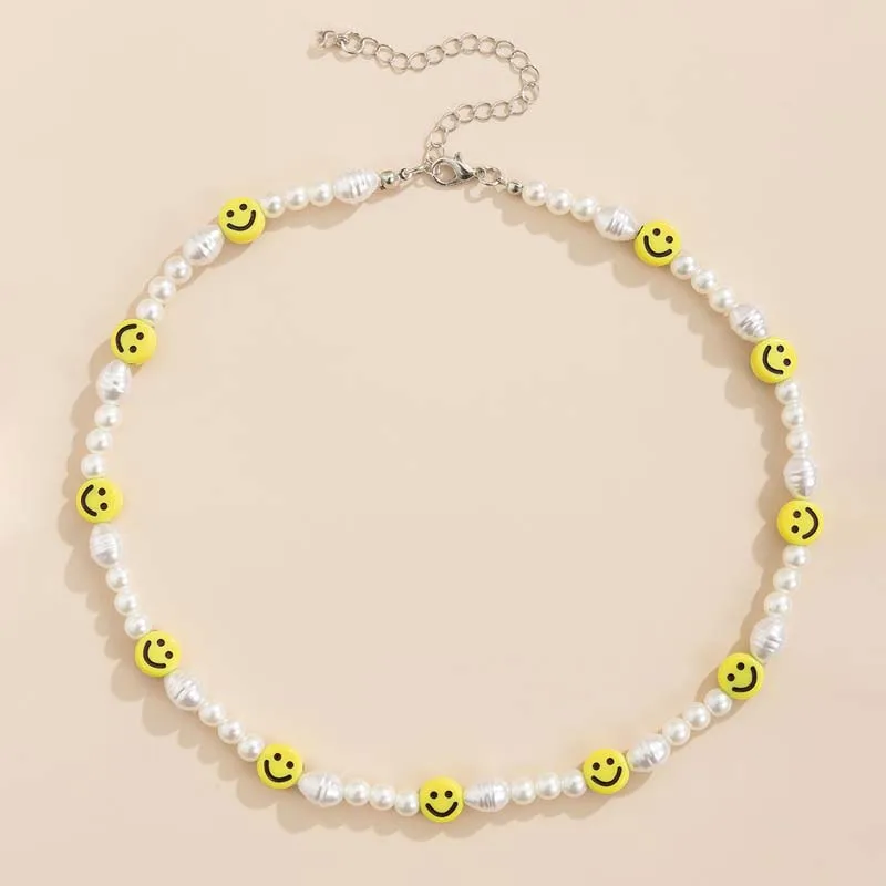 Bohemian Smiley Face Pearl Beaded Necklace for Men Women Fashion White Imitation Pearl Choker Necklace Wedding Jewelry