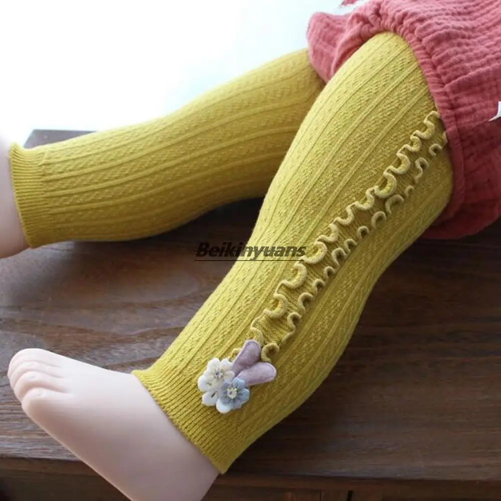 Baby leggings spring and autumn thin autumn hemp pattern pantyhose for children, girls and babies can open jumpsuits.