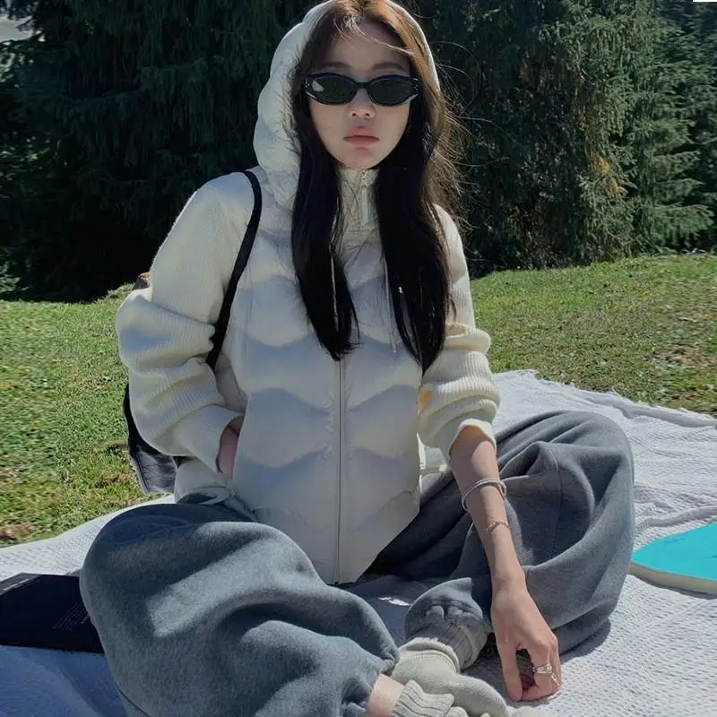 

White Du down Puffer Jaet Outdoor Knitted Sve Splicing Warmth Anti-Wrinkle Polyester Fabric Detachable Hood Regular Fit