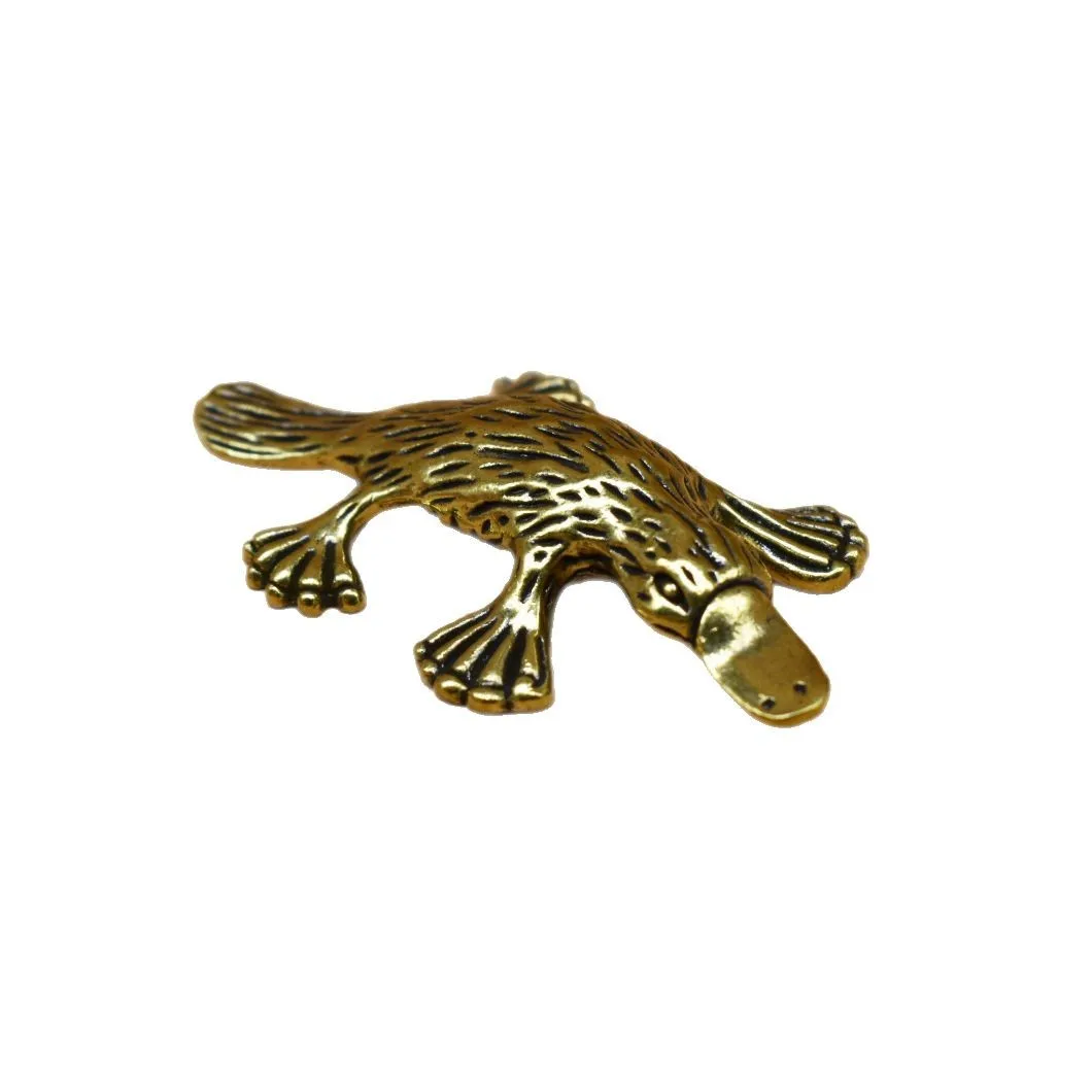 خمر النحاس خلد الماء تمثال منقار البط زخرفة المعادن الشاي الحيوانات الأليفة فنغ شوي تحصيل ديكور المنزل اليدوية هدية الحرفية الفن نموذج