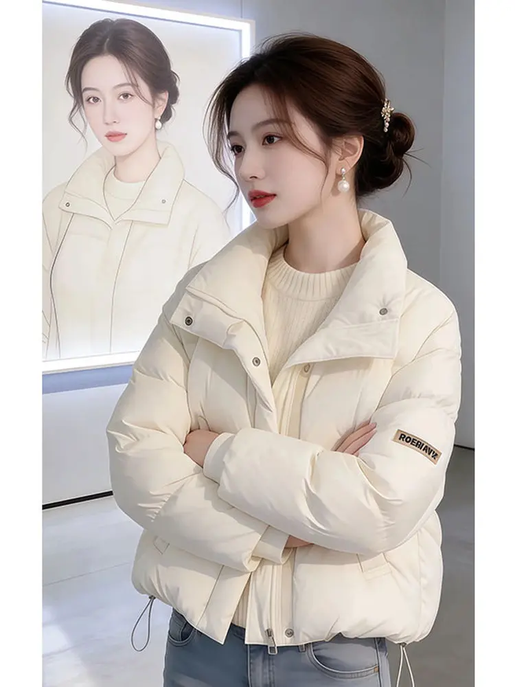 

Модная женская зимняя куртка из хлопка и пуха, новая, маленький размер, бежевая, с воротником-стойкой, свободного кроя, на молнии, удлиненная