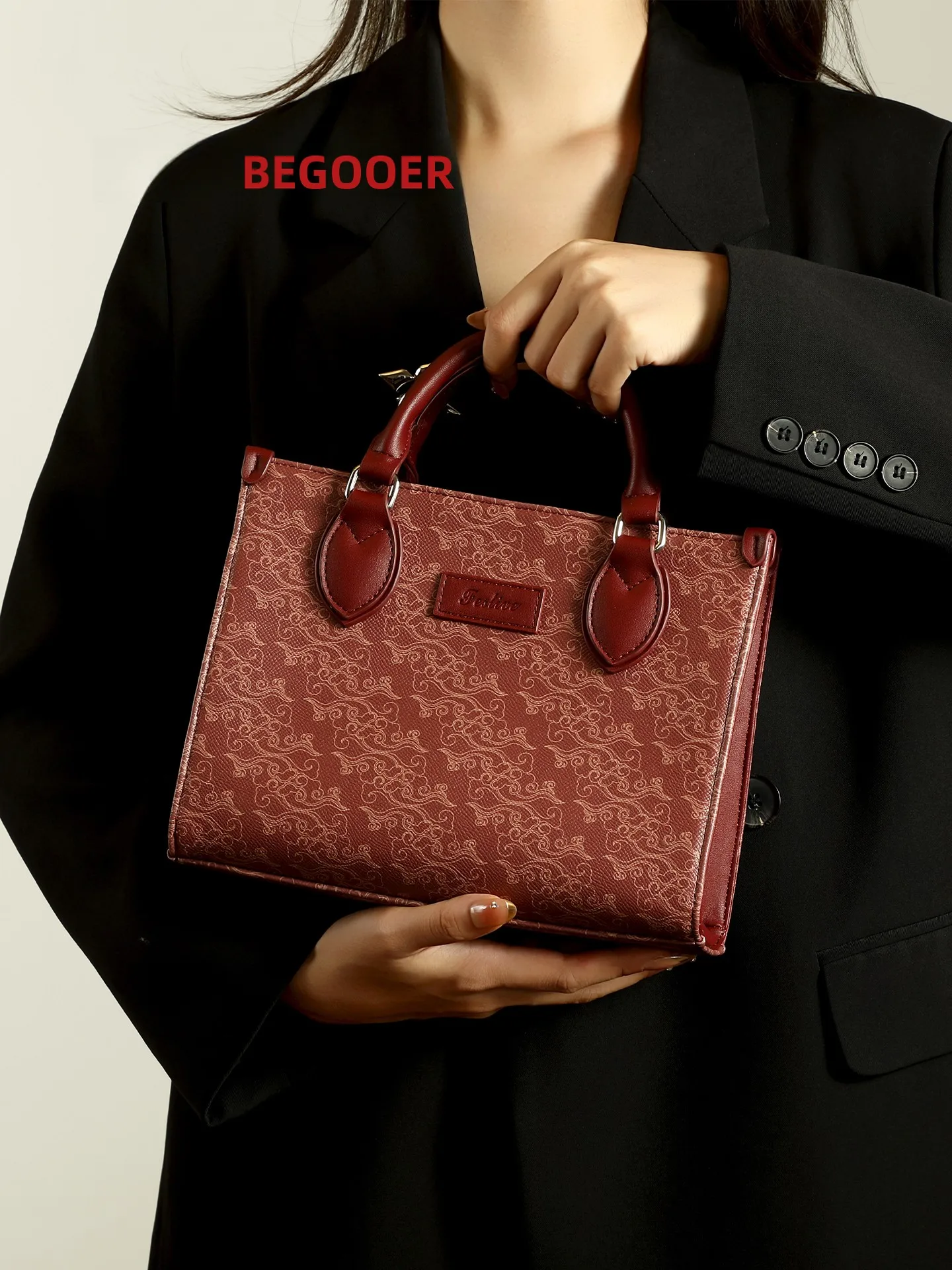 

BEGOOER New Chinese Red Wedding Bag Women's Daily Crossbody Bag Cloud Mom Bag 2026 New Style Detachable Shoulder Strap