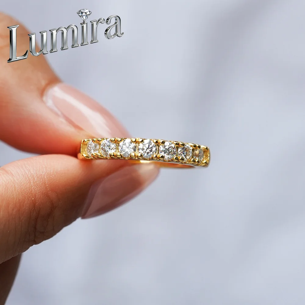 Lumira Women's Instagram-Inspired 18K Gold Rings Niche Design Minimalist 0.7 Carat Moissanite Sparkling Ring Jewelry