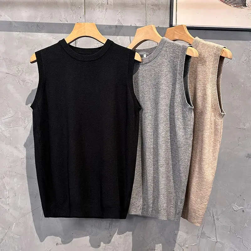 

Men's Knitted Slim Fit round Ne Sweater Vest Autumn Winter Faion Casual Soft Polyester Fiber No Sve Zipper Closure Vest