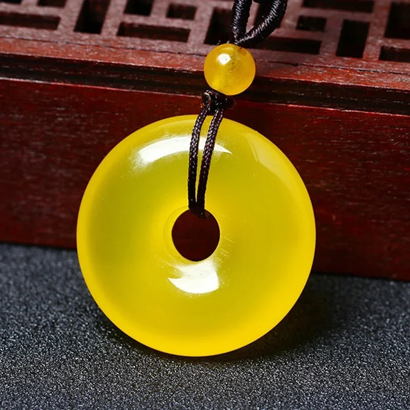 Natural Green Chalcedony Through Hand-carved Jade Pendant  Jewelry  Fashion Boutique Men and Women Ice Embellish Green Pendant