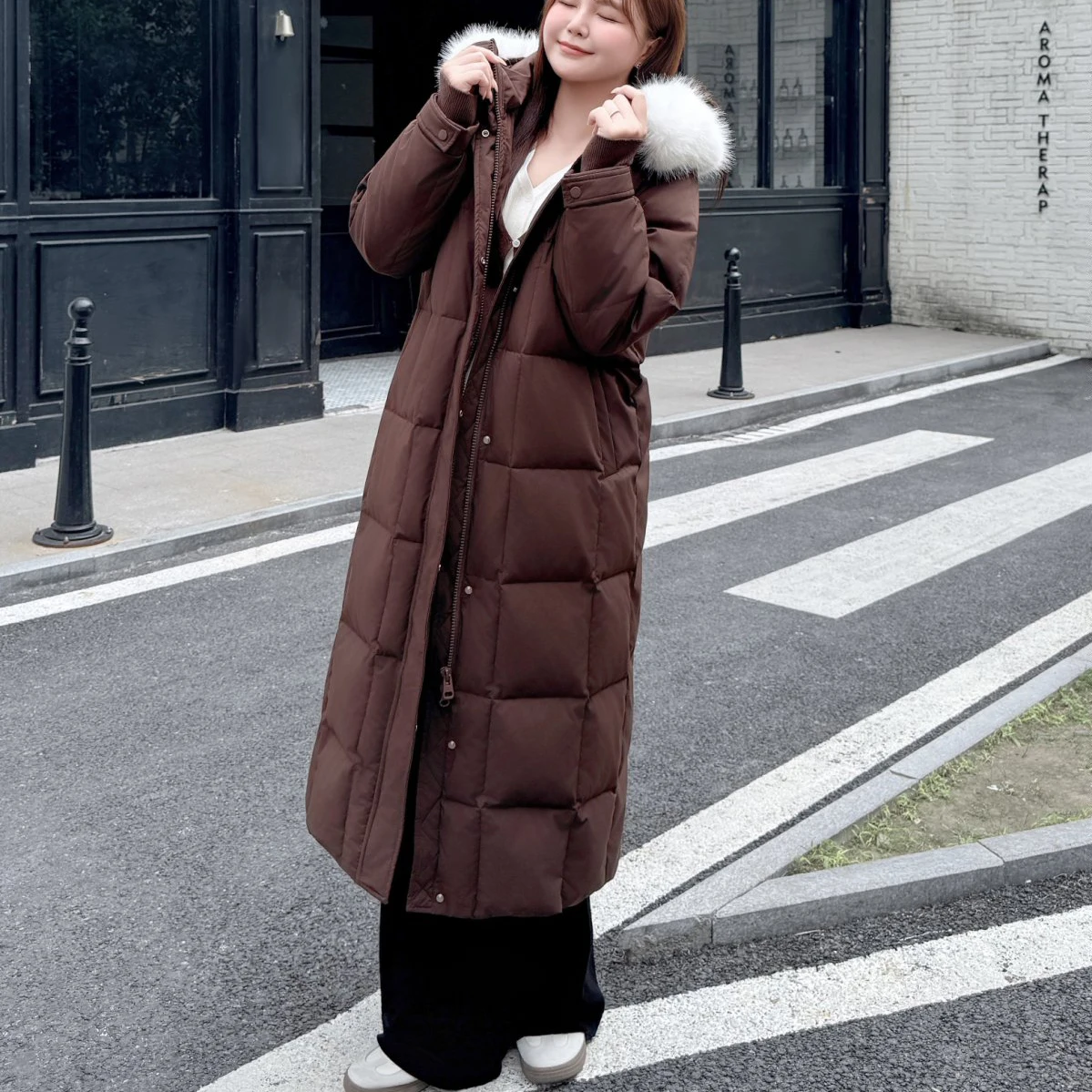 XXXXL Fashion Plus Size Women 90 White Duck Down Coat Premium Commuting Winter Long Down Jacket With Large Fur Collar 9039