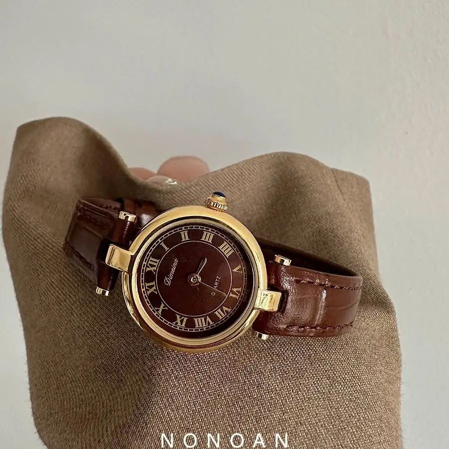 

Diamond-encrusted Small Square Watch Niche Light Luxury Temperament Female Medium Antique Retro Watch Female Student Exquisite