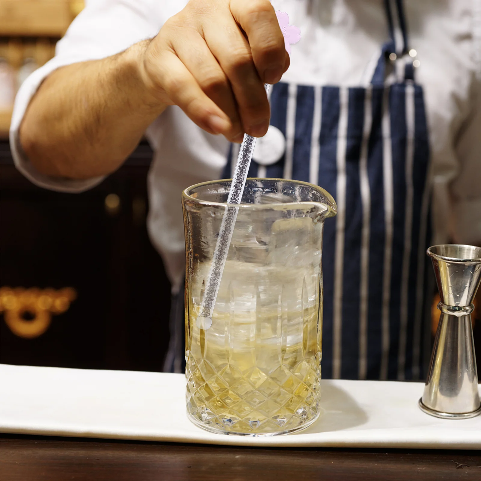 

1Pcs Glass Stirring Rod Flower Design Stylish Swizzle Stick for Coffee Juice Cocktail Mixer Bar Kitchen Beverage Stick