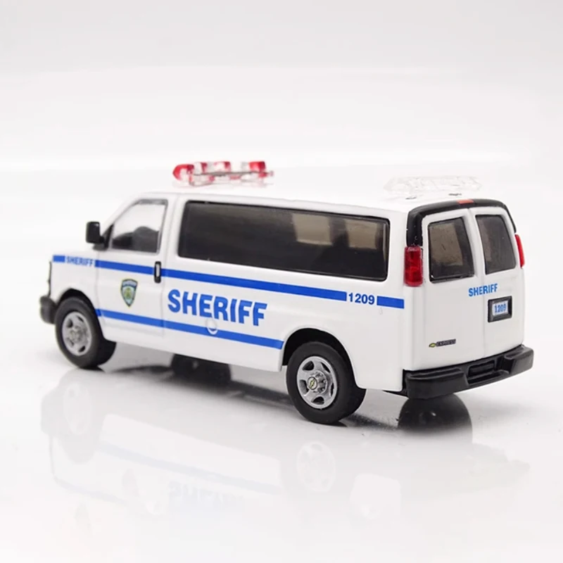 596 Modello 1/64 Bilancia Chevrolet's Express VAN Collezione di modelli di auto in lega Display Ornamento Giocattolo regalo