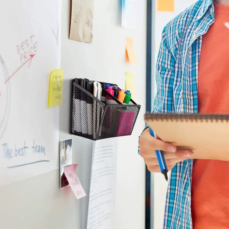 شبكة معدنية حامل قلم مغناطيسي اللوازم المكتبية سطح المكتب صندوق تخزين الأدوات المكتبية حامل قلم مغناطيسي بسيط السبورة