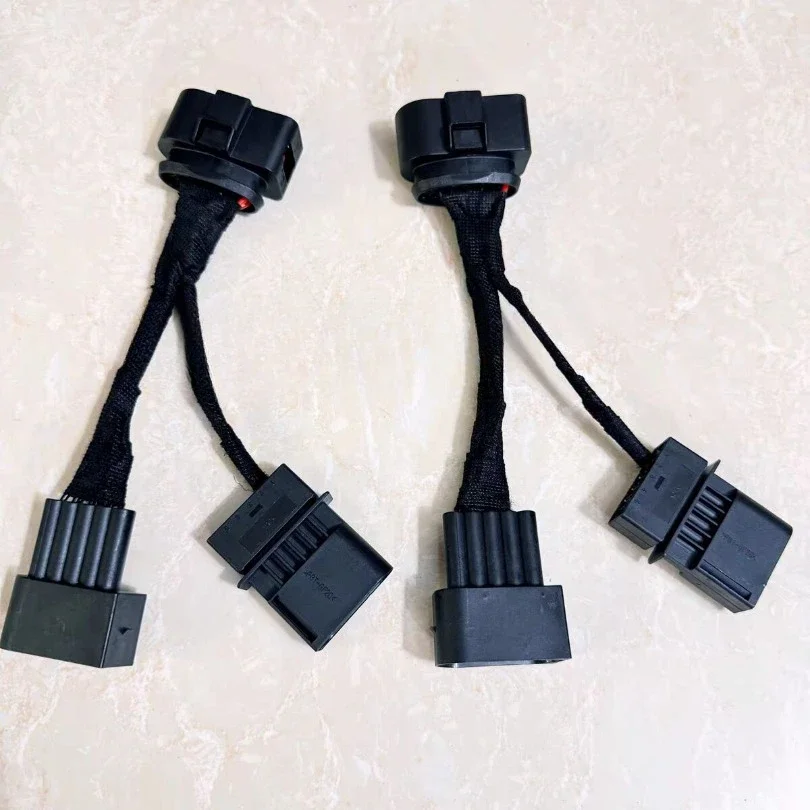 

A pair for W221 Mercedes Benz S car headlights upgrade from previous models to later models, headlight adapter wire harness