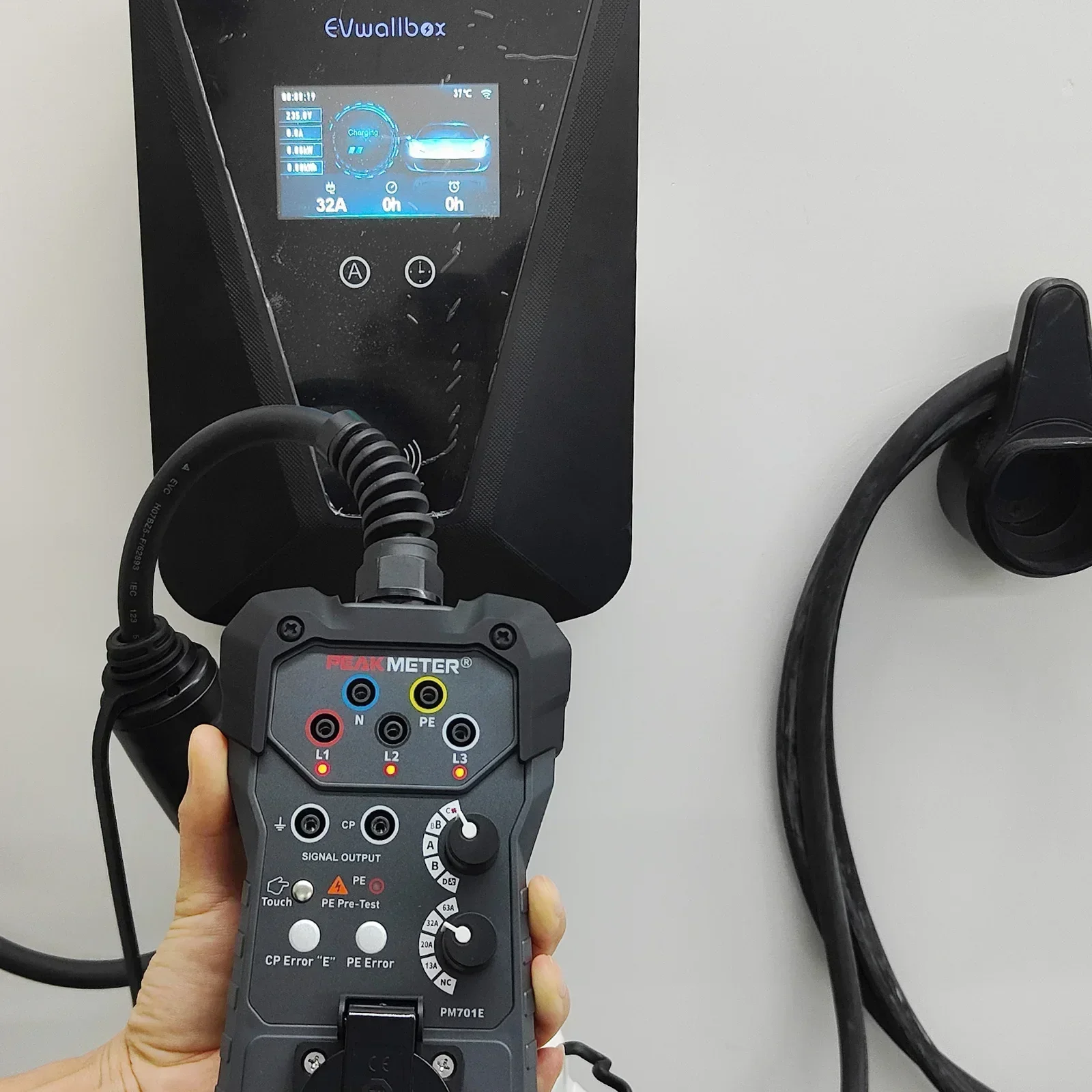 Gold seller EVSE Tester High-Performance Diagnosis  For Cars EVSE Adapter For All Standard AC Charging Stations