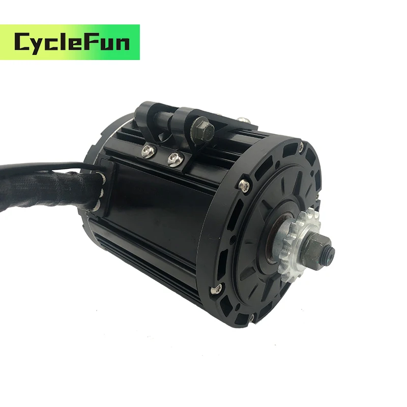 Silnik QS138 3000W (szczytowy 9000W) z napędem środkowym, 72V, 3800 obr./min, PMSM z kołem zębatym, paskiem i czujnikiem Halla, do motocykli elektrycznych, e-hulajnóg i quadów.