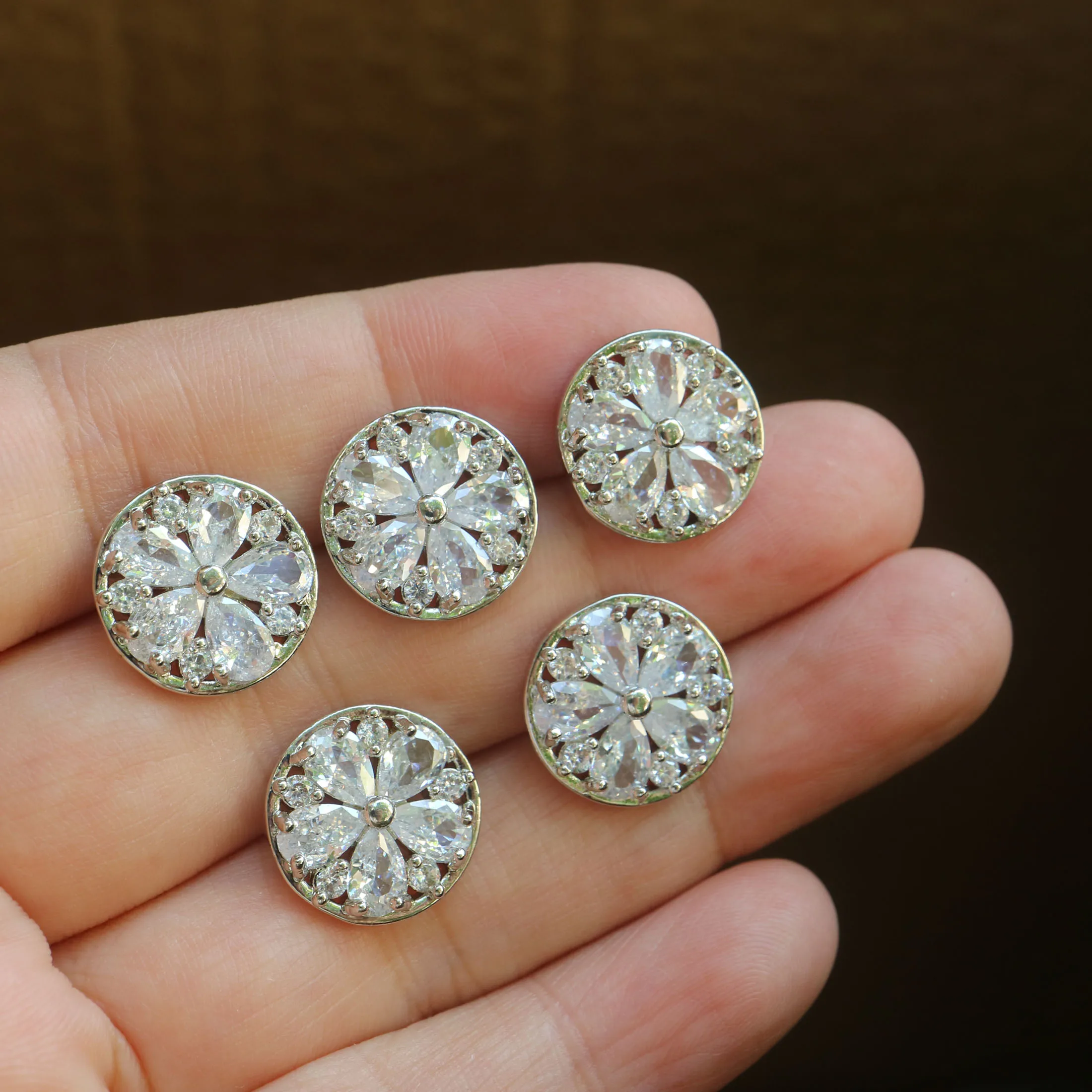 5 Stück/Set Luxuriöse Runde Strassknöpfe Kubische Zirkonia Knöpfe für Hemden Dekorative CZ-Knöpfe zum Nähen von Kaschmir-Strickjacken – Detail 7