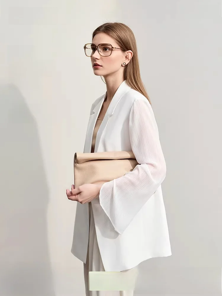 

Женский однобортный костюм-жакет весна 2026 с небольшими наплечниками, контрастной тканью и клетчатым воротником, повседневный, из полиэфирного волокна