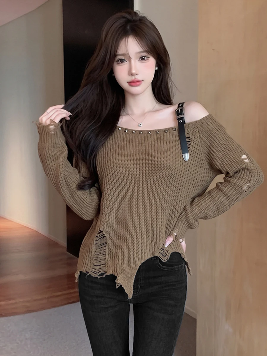 Laid-back Shoulder-baring Knitted Loose Slimming T-shirt with Rivet Detail Irregular Hem Long Sleeve round Neck Casual Top