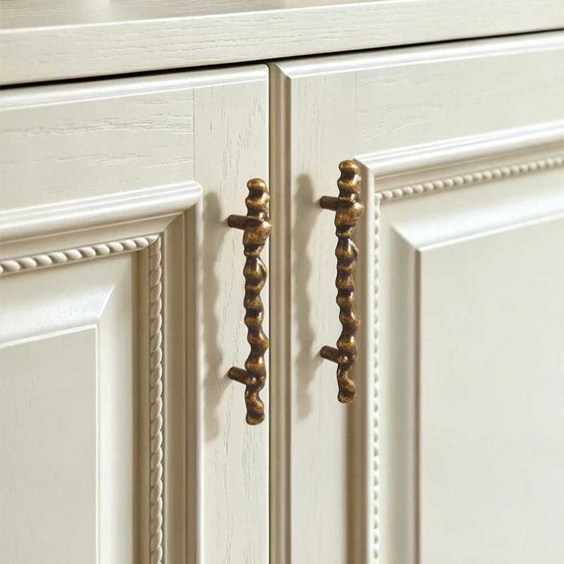 French Cloud-Shaped Bedroom Wardrobe Door Handles Zinc Alloy Handles for Cabinets and Drawers Home Accessories Furniture Handles