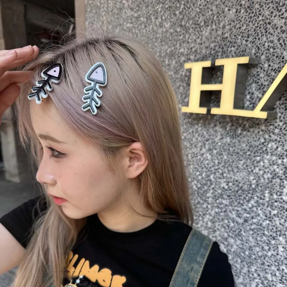 

Korean Style Fish Bone Bangs Clip Pink Acetic Acid Hair Clips Y2K Hair Pins Spicy Girl