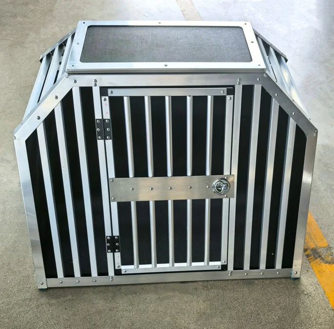 Duty Large Aluminum Pet Cage with Baffles Double Compartments for Safe Vehicle Transport