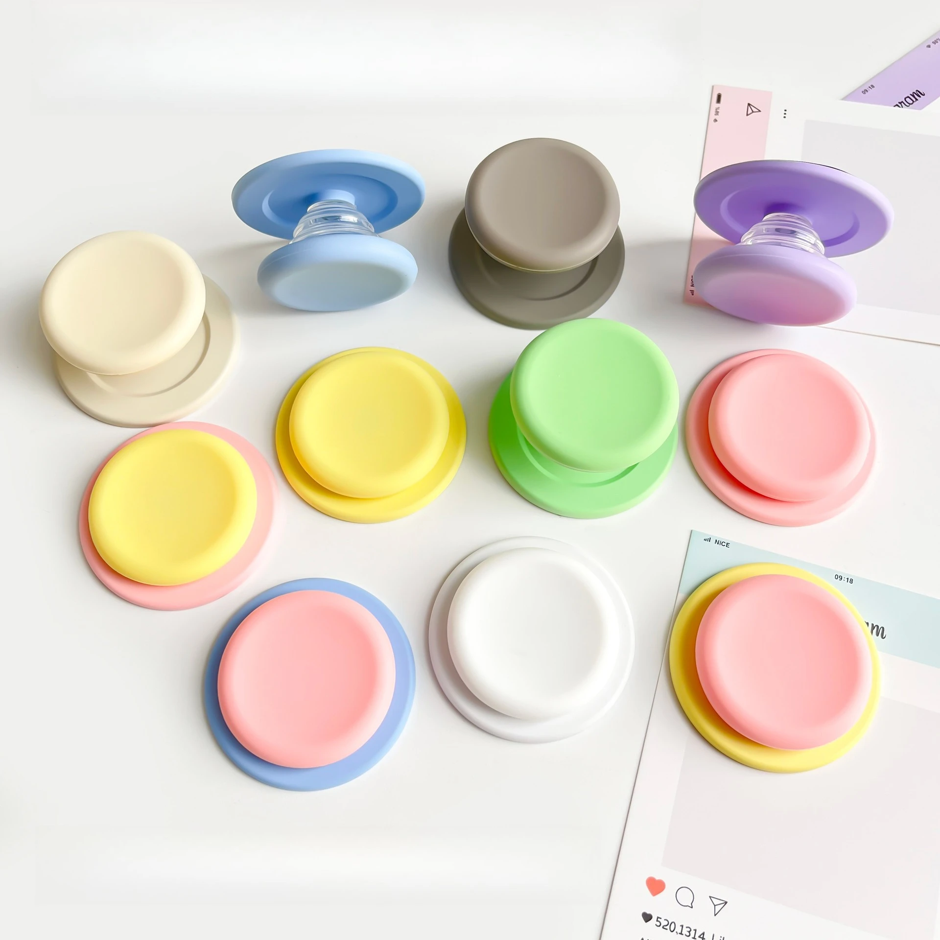 Soft Touch Silicone Magnetic Phone Grip Holder Airbag Lazy Cell Desk Stand Bracket Support Socket Extendable Macaron Solid Color