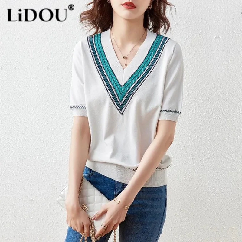 

2023 New Spring Summer Short Sleeve Office Lady V Neck Pullover Printing Korean Style Elegant Fashion Lively T-shirts for Women